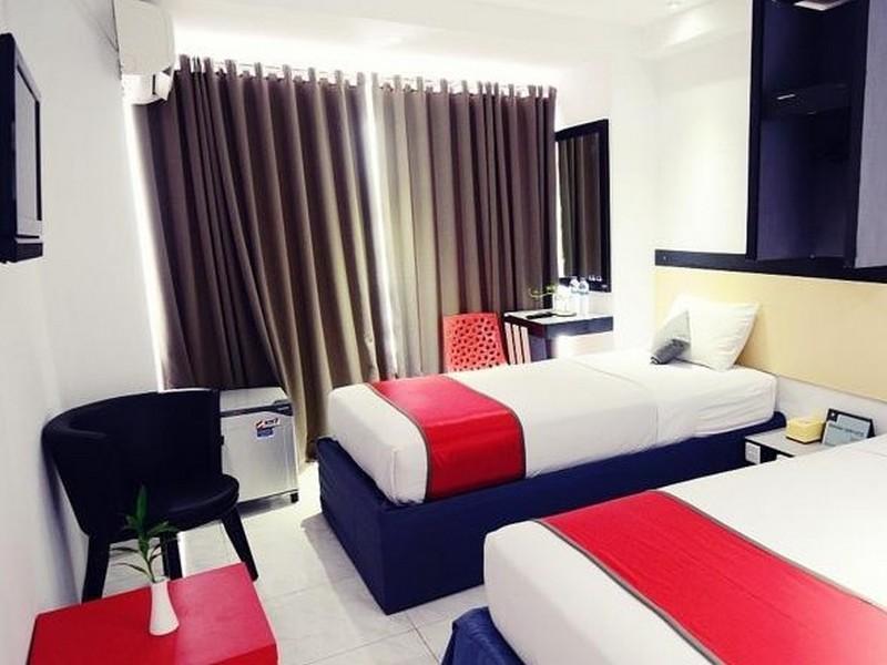 Oyo 1318 Hotel Prince Boulevard Manado Exteriér fotografie