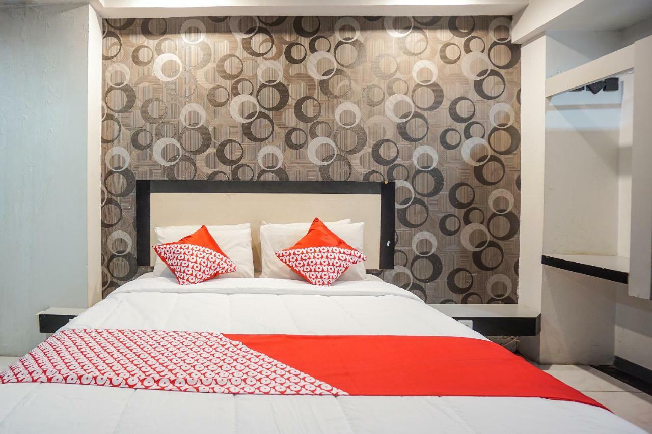 Oyo 1318 Hotel Prince Boulevard Manado Exteriér fotografie