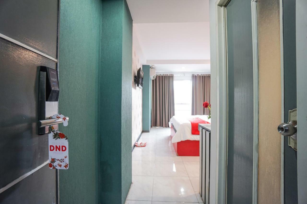 Oyo 1318 Hotel Prince Boulevard Manado Exteriér fotografie